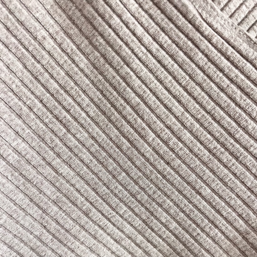 NWT CARBON38
Long Sleeve Wrap Ribbed Top - Beige - XS - Picture 10 of 10